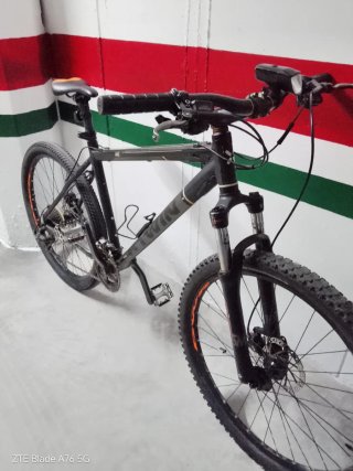 Bicicleta de Montaña Negra