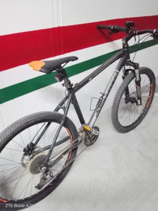 Bicicleta de Montaña Negra