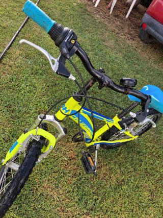 Bicicleta de montaña juvenil