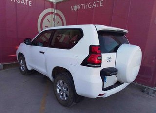 Toyota Land Cruiser CORTO * POCOS KILOMETROS!!!