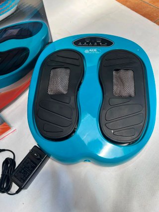 Masajeador de pies azul y blanco