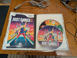 Console Wii Nera + Cavi + 2 giochi