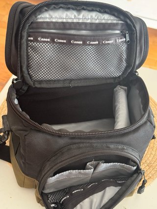 Nikon D3400 + Objetivo 18-55mm + Funda