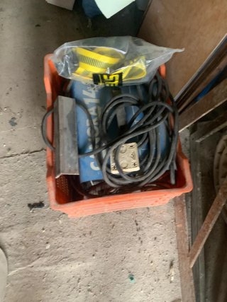 Herramientas de construcción metálicas