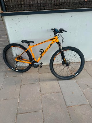 Bicicleta Giant Talon Naranja