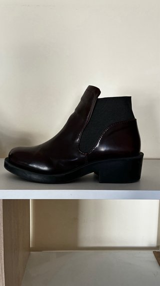 Botines Chelsea Burdeos.