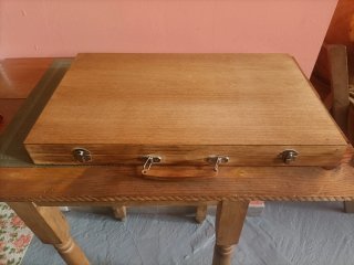 Maletín pinturas de madera