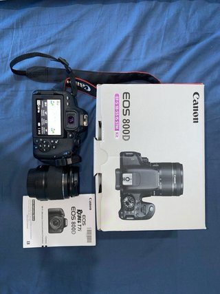 Canon EOS 800D + Obiettivo EF-S 18-55 mm + RS-60E3