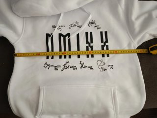 Sudadera NMIXX.