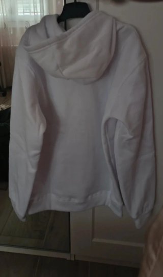Sudadera NMIXX.