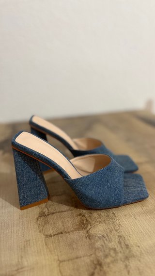 Sandalias tacón vaqueras