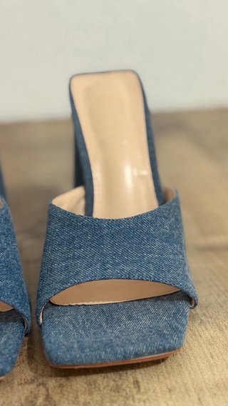Sandalias tacón vaqueras