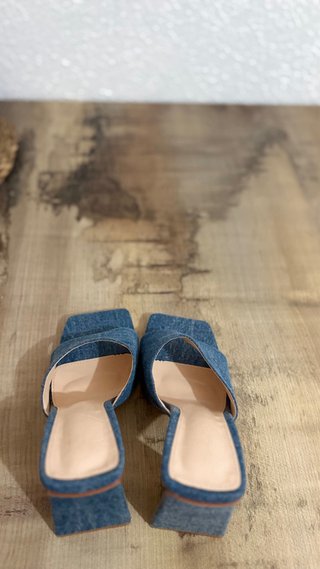 Sandalias tacón vaqueras