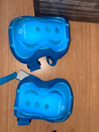 Casco y protecciones infantiles