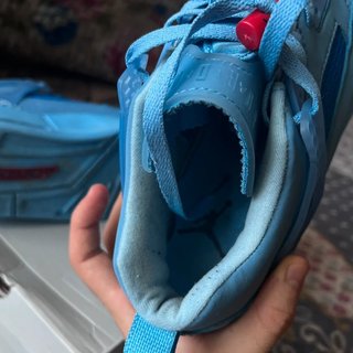 Zapatillas Jordan Spitznik Azules y Rojas