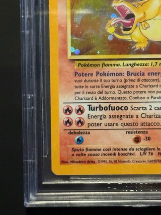 Charizard Holo set Base Unlimited 1999 Beckett 8.5