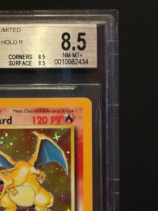 Charizard Holo set Base Unlimited 1999 Beckett 8.5