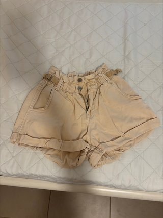 Pantalón corto beige t.34