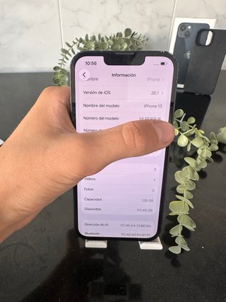 iPhone 13 Mezzanotte