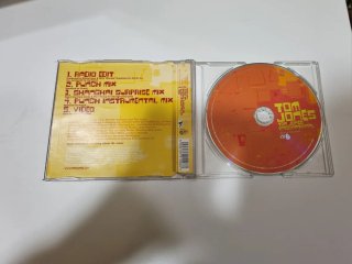 CD Tom Jones International