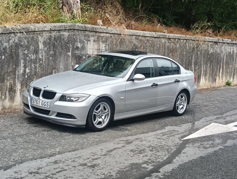 BMW Serie 3 2005 - foto 1