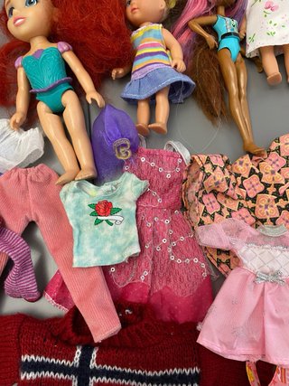Armario Barbie con muñecas y ropa