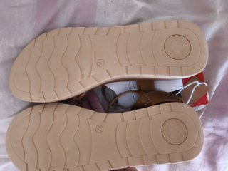 Sandalias tacón pequeño nuevas T39