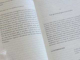 Libro Así se domina el mundo de Pedro Baños