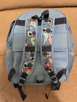 Mochila con carro de Stitch