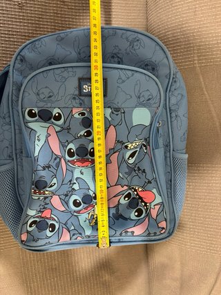 Mochila con carro de Stitch