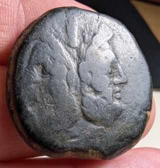 Moneda romana anónima Roma 179-170 a.C. "Delfín"