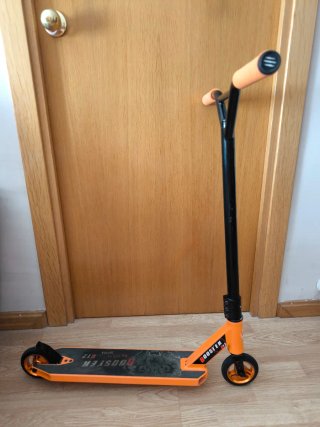 Patinete Bestial Wolf Booster B12 Freestyle