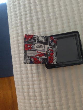 Cartera Bi-Fold Marvel Spiderman Comic