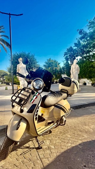 Piaggio Vespa GTS S 300