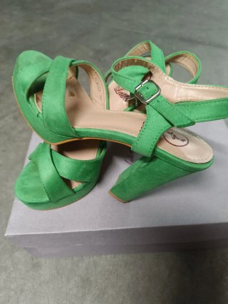 Sandalias verdes tacón plataforma talla 36