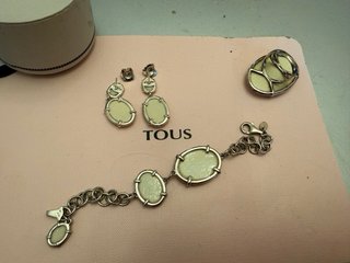 Conjunto Tous Beige y Plateado