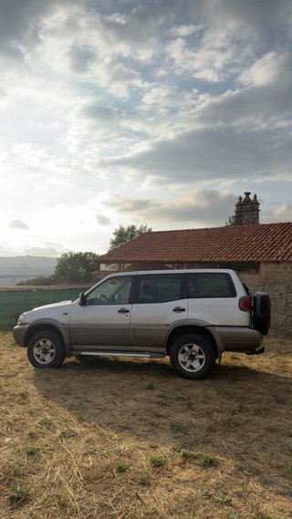 Nissan Terrano II 2004