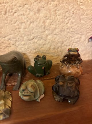 Lote de figuras de ranas decorativas