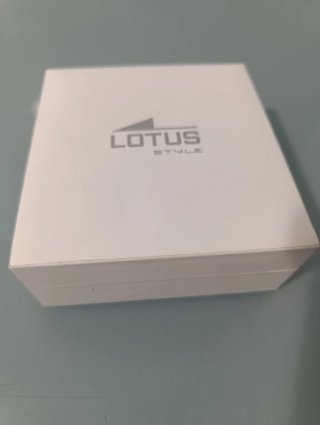 Conjunto Lotus: Colgante y Pendientes