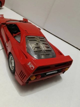 Ferrari F40 1/18