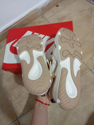 Zapatillas Nike Tech Hera Beige/Rosa
