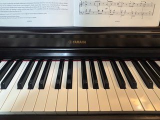 Piano Digital Yamaha Arius YDP-163