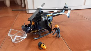 Helicóptero Playmobil con figuras