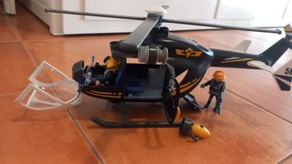 Helicóptero Playmobil con figuras