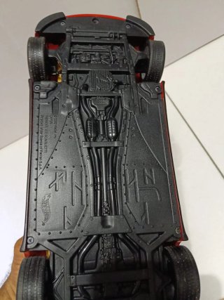 Ferrari 612 1/18 Hot Wheels