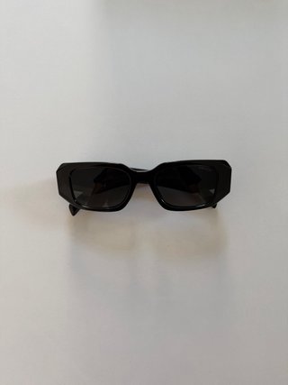 Occhiali Prada Unisex Neri con Scatola
