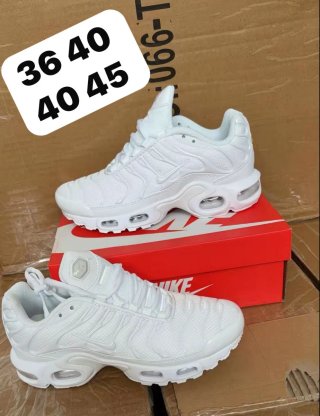 Zapatillas Nike Air Max Plus TN Moradas Blancas