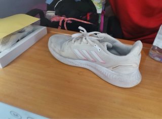 Zapatillas Adidas Beige y Rosa
