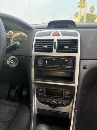 Peugeot 307 2.0 HDI 90 CV (2003)