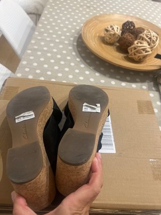 Sandalias Clarks talla 41 equivale al 40
